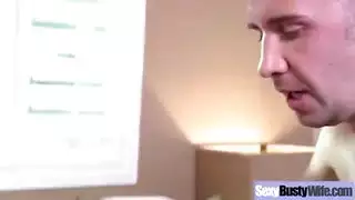 يهيج علي زوجة الاب أثناء غيابه بعنف وحا جد جميل