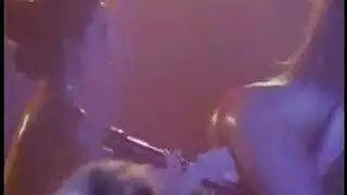 سمية تستسلم للجنس العنيف قذف في الحلق و فعل شرج عنيف