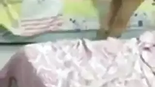 مشهد إباحي: الأخت الأرملة والفتاة في سرير واحد