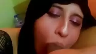 تدريب على القضيب العميق لرجل مسلم ضخم
