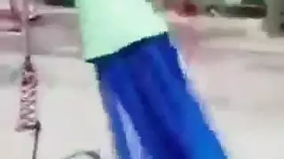 مداعبة صريحة بالحلاقة مع أنين وهدير عربي