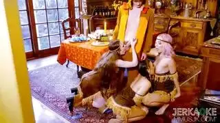 جيركوكي | عيد الشكر هذا، نحن ممتنون للمؤخرة هازل مور وكيمي كيم وجازمين لوف