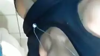 بزاز فلاحه جوزها بيمص بزها قبل نوم