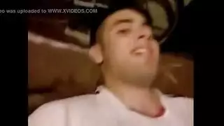 جلسة نيك قوية على الحضن: أثداء كبيرة ترتد أثناء التصوير