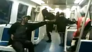 حفلة جنسية في النادي الليلي: ممارسة جماعية عشوائية وجماع مع فتيات