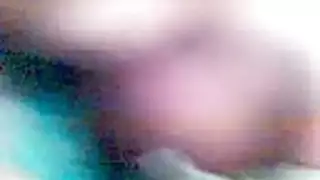 نائمة وضعيفة، تُستغل في فعل إباحي عنيف