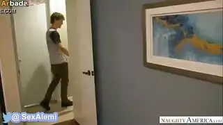 تعلّم 8 أوضاع إباحية – عاهرة عربية تشرح الطريقة