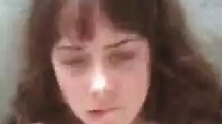 هذه العاهرة تحب القضيب الضخم